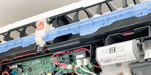 フィルター自動お掃除機能付きエアコンのフィルター